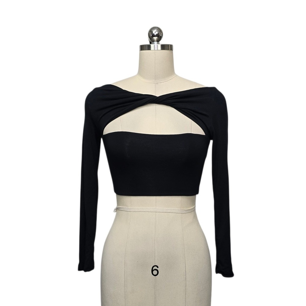 Ser.o.ya Womens Black Twist Front Cutout Long Sleeve Crop Top Size Small NWT